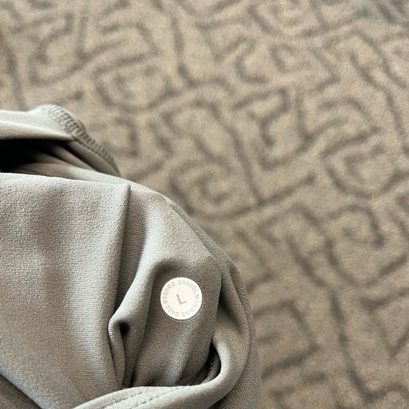 Lululemon Lab Nulu Relaxed-Fit Yoga 9” Shorts - Picture 7 of 8